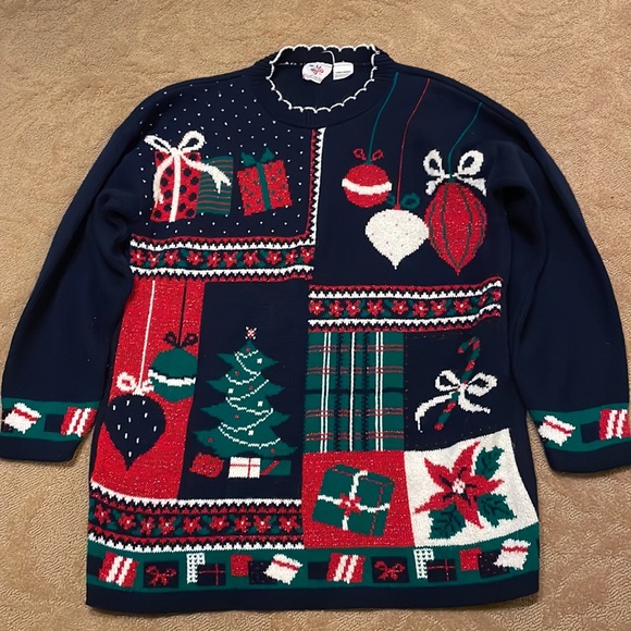 Vintage Christmas sweater. Labeled a size large - Picture 3 of 7